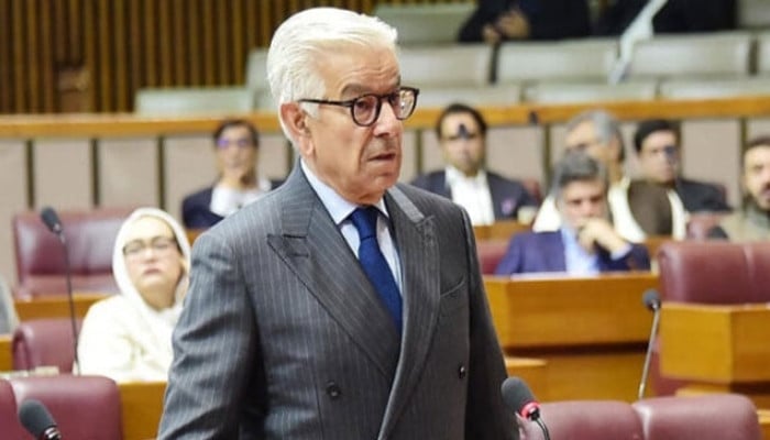 وزیر دفاع کا پاکستان کی ثالثی میں امریکہ ایران مذاکرات کے ‘مثبت نتائج’ کا اشارہ