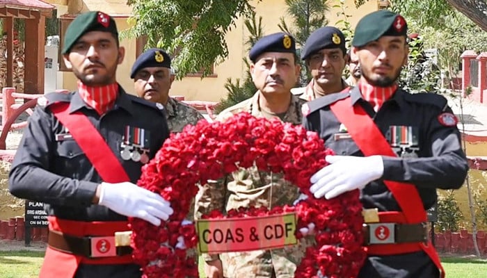 کوئٹہ حملہ: فیلڈ مارشل منیر کا دوٹوک پیغام، ‘دہشت گردی پاکستان کے عزم کو متزلزل نہیں کر سکتی’