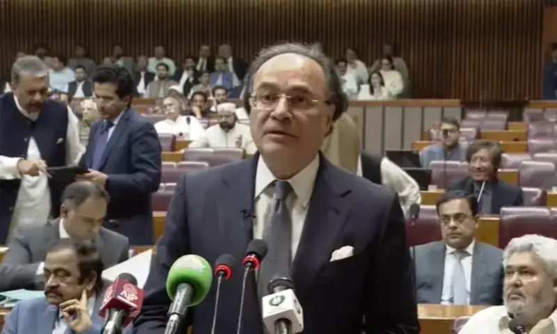 قومی اسمبلی میں اپوزیشن کے شدید احتجاج کے درمیان وزیر خزانہ نے مالی سال 2026-27 کا بجٹ پیش کر دیا