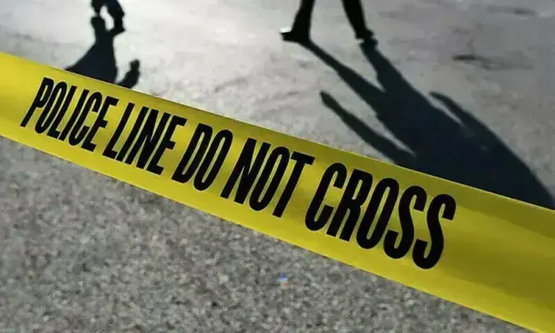 سرگودھا قتل کیس: مشتعل ہجوم نے مبینہ ملزم کی دکان پر حملہ کر دیا