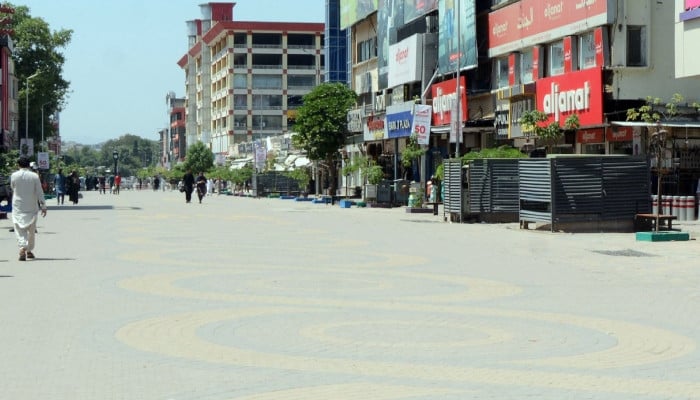 حکومت نے کاروبار بند کرنے کے اوقات میں توسیع کر دی، طویل دن کی روشنی کا حوالہ