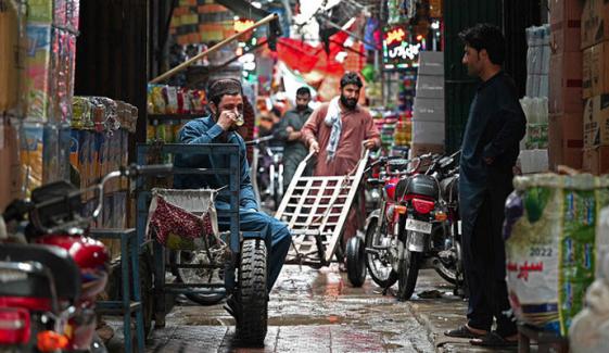 وفاقی حکومت کا کفایت شعاری اور ایندھن بچت اقدامات ختم کرنے کا اعلان