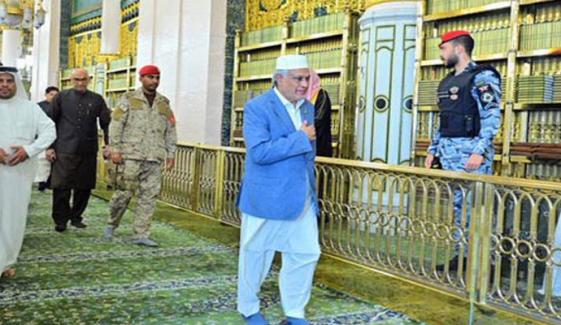 وزیر خارجہ اسحاق ڈار کی روضہ رسول ﷺ پر حاضری اور وطن واپسی