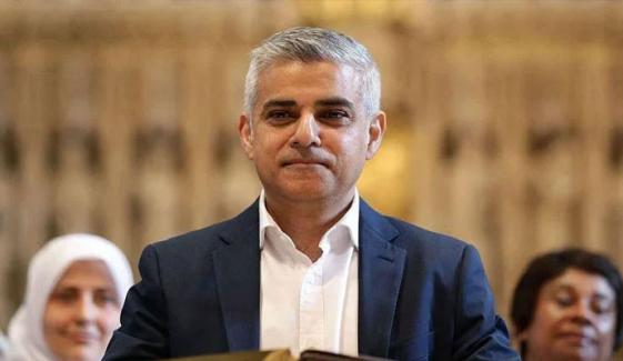 لندن کے میئر صادق خان کا ٹرمپ پر طنز: “سمجھ نہیں آتی میرے لیے ان کے دماغ میں اتنی جگہ کیوں ہے؟”