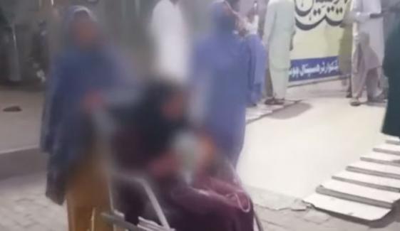 قصور چونیاں: 16 سالہ لڑکی سے مبینہ زیادتی، ملزمان اسپتال چھوڑ کر فرار
