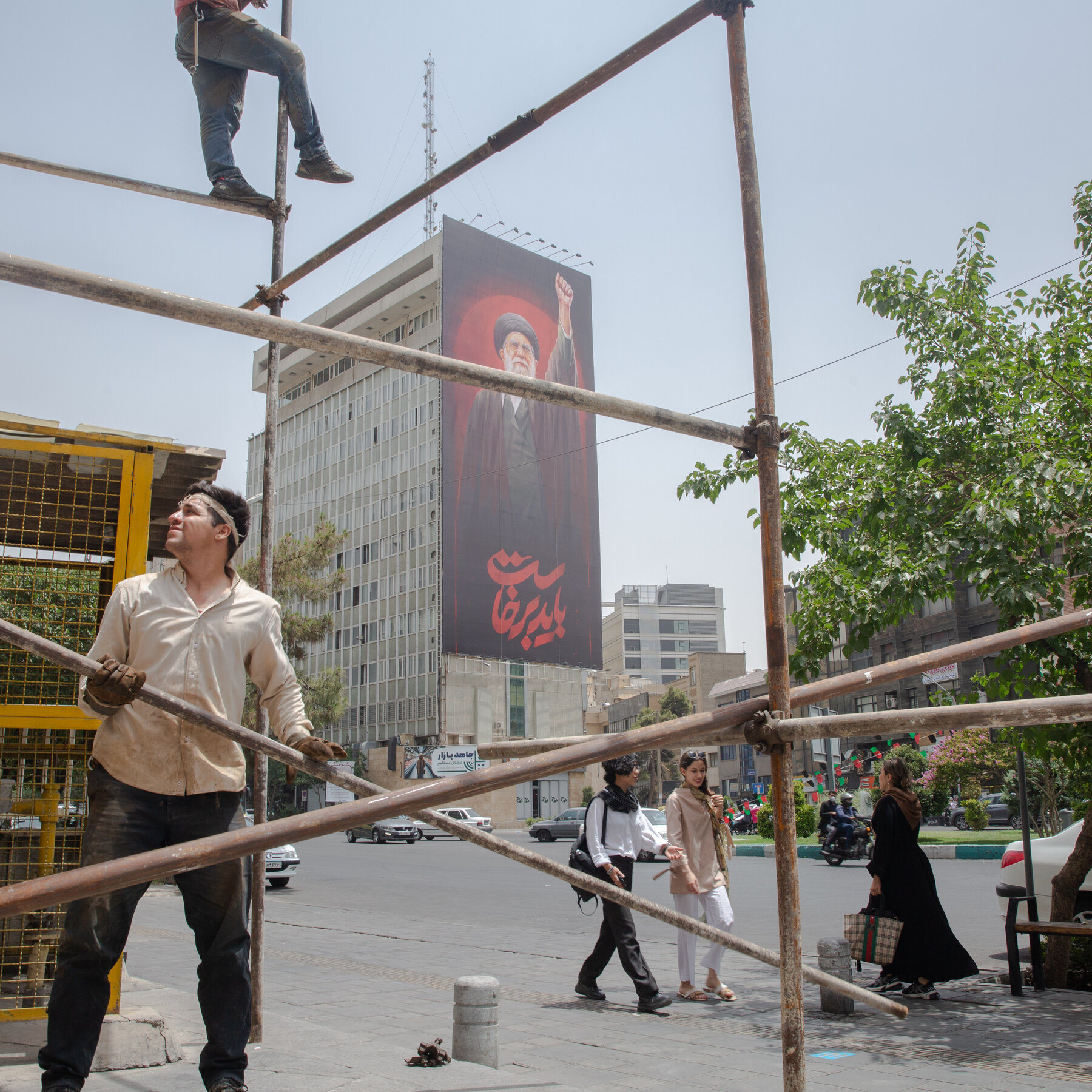 آیت اللہ خامنہ ای کا جلوس جنازہ ایران اور عراق کے 5 شہروں کا دورہ کرے گا