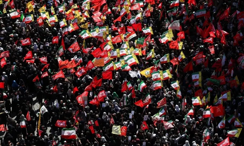 “صرف انتقام”: ایران میں خامنہ ای کی تدفین پر سوگواروں کا پختہ عزم