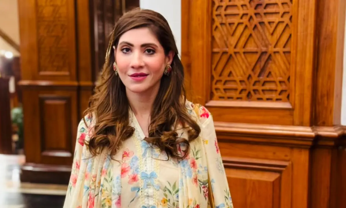 ایم پی اے حنا پرویز بٹ کی ٹک ٹاک لائیو اور فیملی ولاگرز پر بچوں کو بگاڑنے پر شدید تنقید
