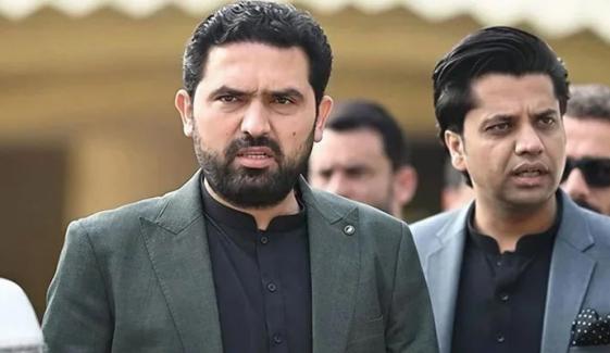 ریاستی اداروں پر الزامات: عدالت کا سہیل آفریدی کو گرفتار کر کے پیش کرنے کا حکم