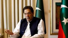 پاکستان کے سابق وزیراعظم عمران خان ہسپتال معائنے کے بعد دوبارہ جیل منتقل