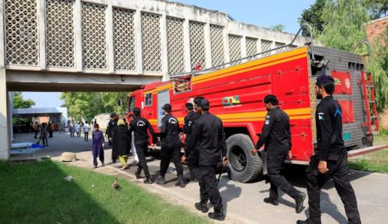 پمز اسپتال میں آتشزدگی: نومولود بچوں کی ہلاکتیں، فائر سیفٹی انتظامات انتہائی ناقص قرار