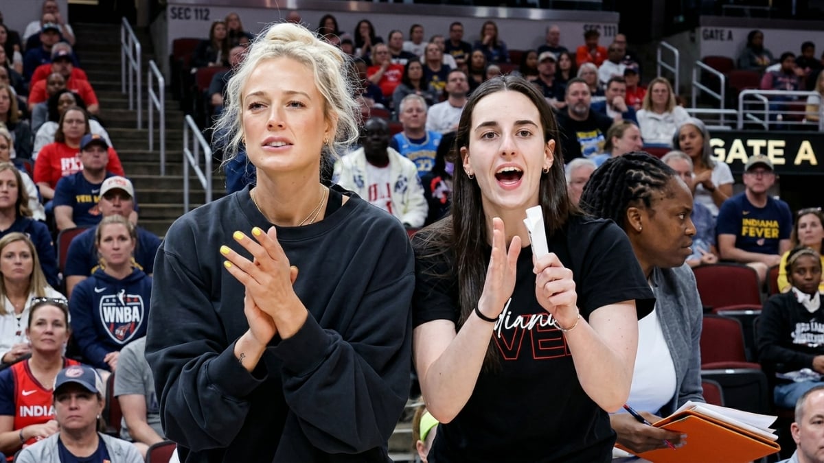 WNBA آف سیزن: صوفی کننگھم اور کیٹلن کلارک کو خصوصی دعوت