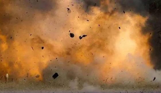 تھرپارکر: نگرپارکر میں ایمبولینس میں سلنڈر پھٹنے سے 7 افراد جاں بحق، 5 زخمی